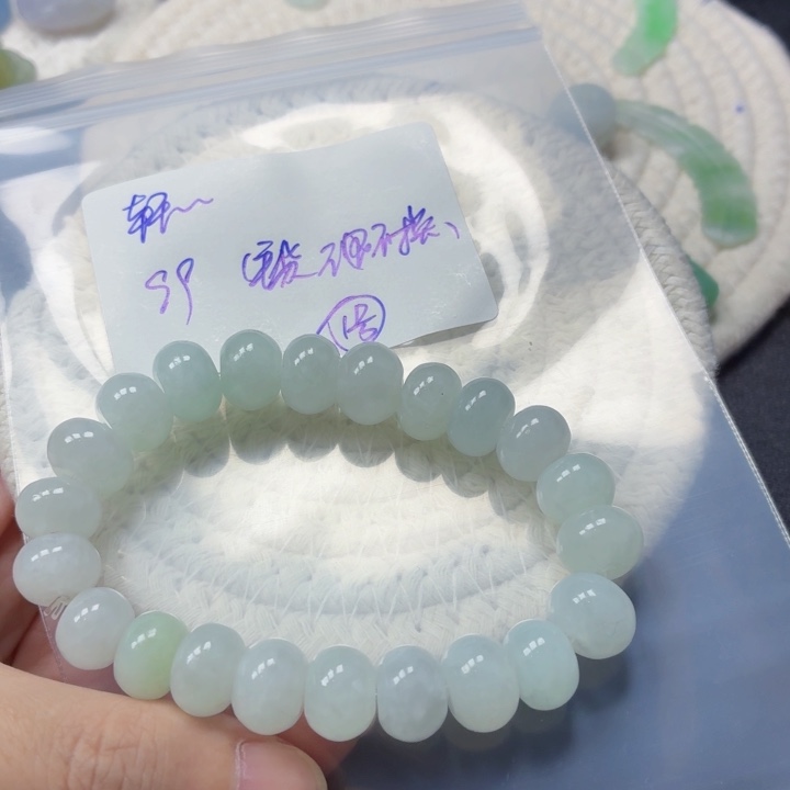 轩***猪定制翡翠未镶嵌毛货待编款式不退不换