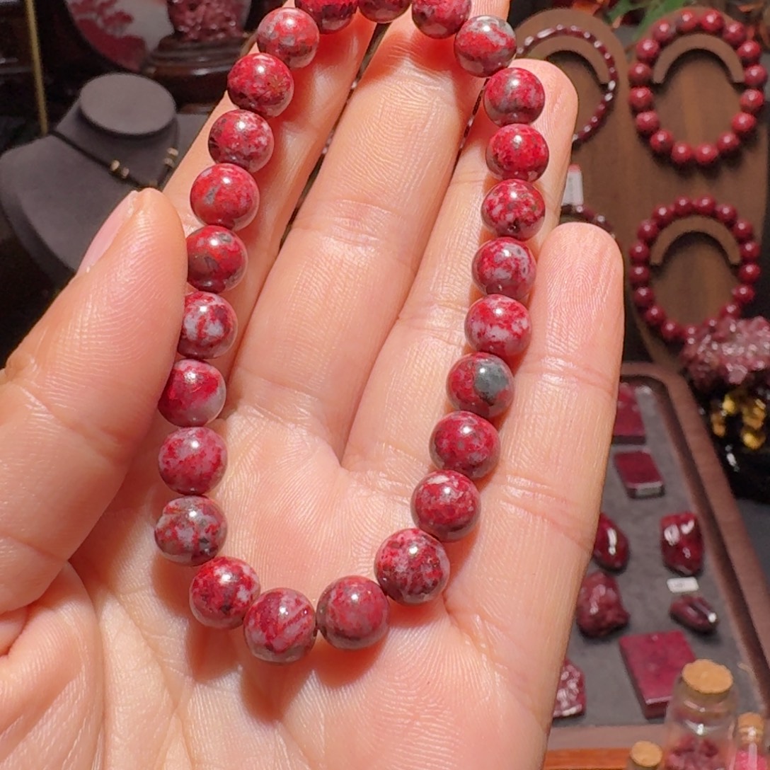 天然辰砂原石手串