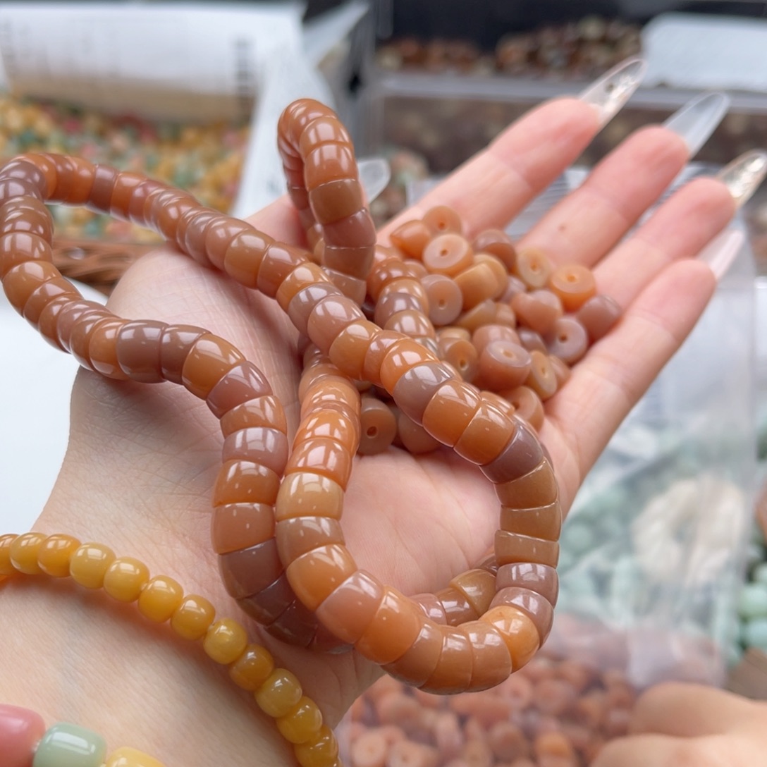 白玉菩提吊坠a9mm/110颗风化小肠