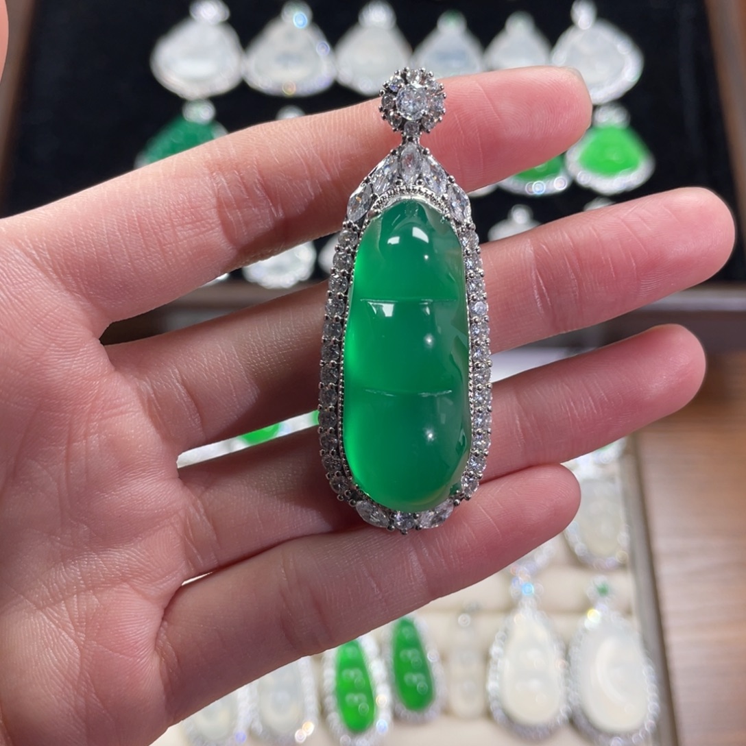 山***厂玛瑙/玉髓合金颈饰