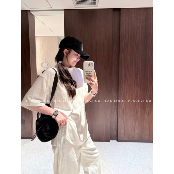 PEACHZHOU 奶皮磨毛堆堆半高领侧开叉宽松打底短袖休闲内搭T恤