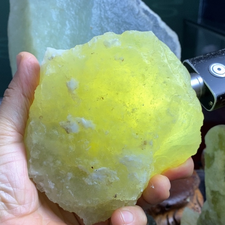 蛇纹石玉珠宝岫玉原石未镶嵌
