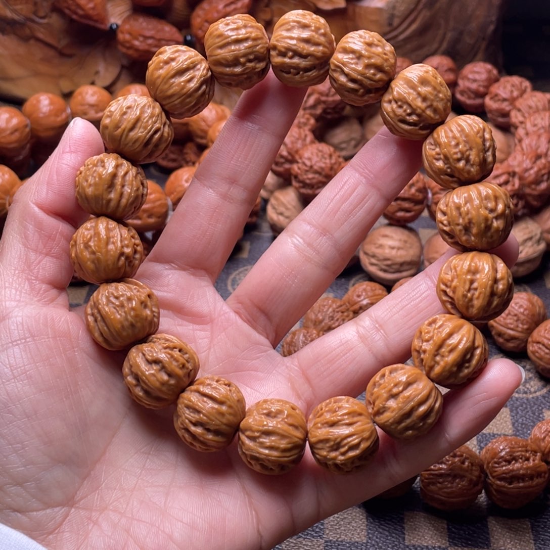 文玩核桃吊坠小*北树王京八棱6