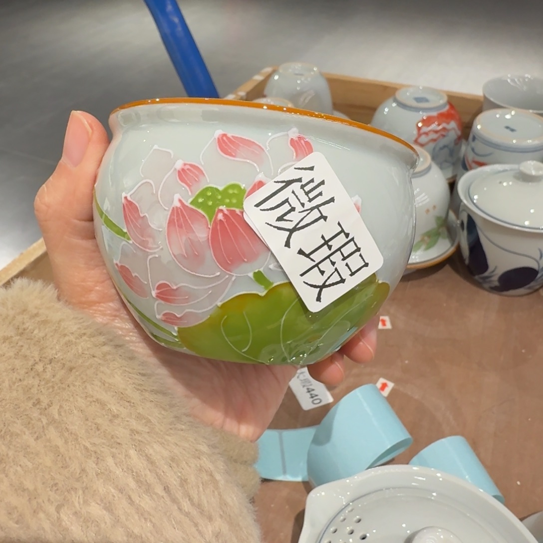 釉下手绘茶具微瑕