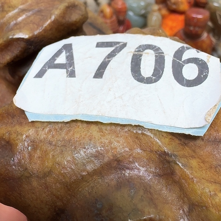 蛇纹石玉颈饰未镶嵌春*