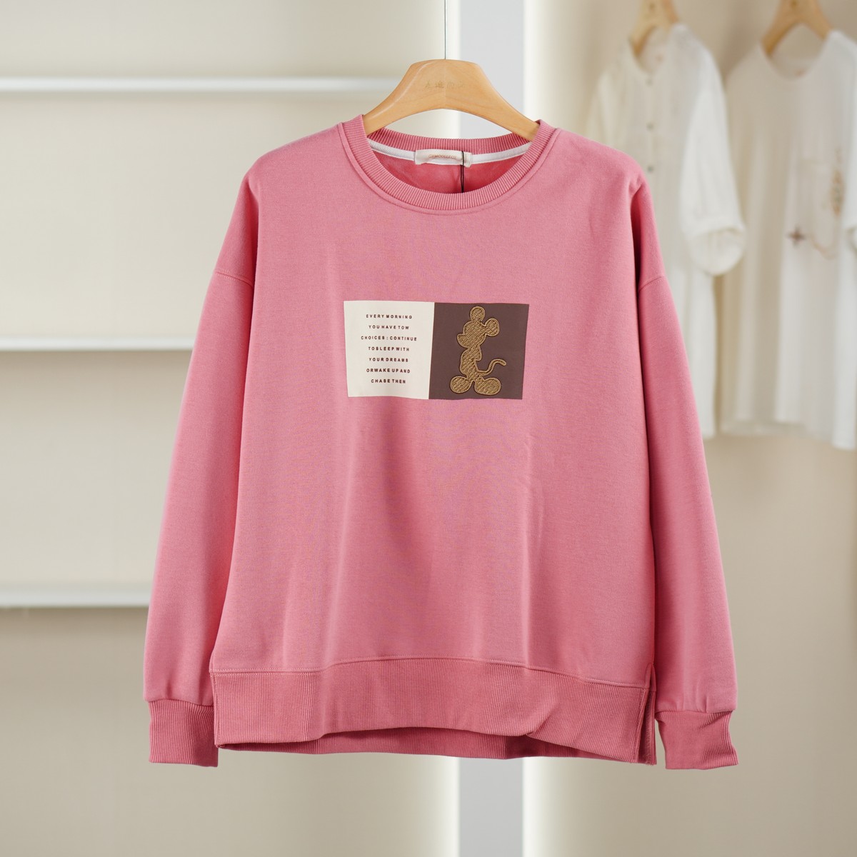 麦迪尚品【唯】51203200 简约休闲圆领卫衣秋冬女装专柜正品