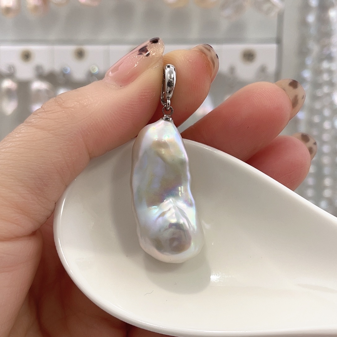 颈饰未镶嵌淡水珍珠