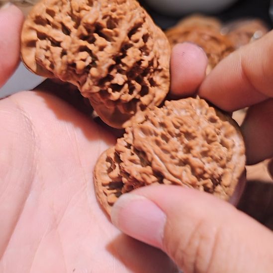 小***球文玩核桃吊坠46满天星