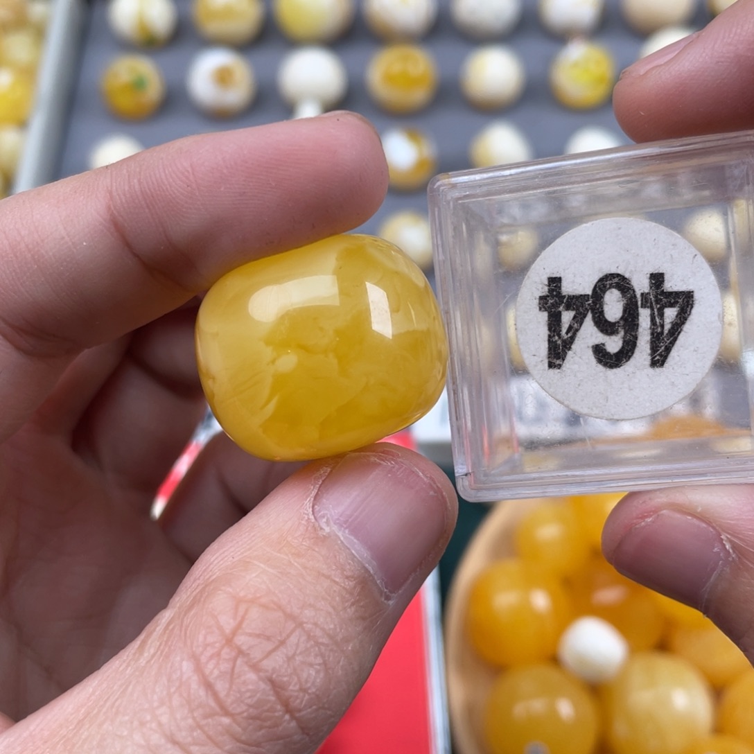 蜜蜡珠宝奇石未镶嵌