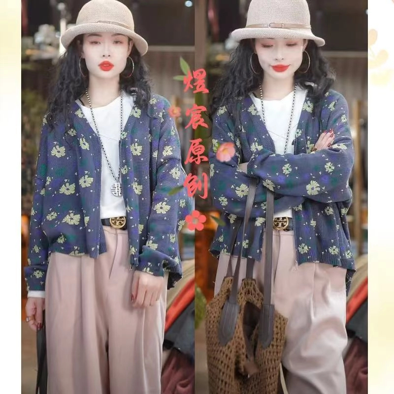 煜宸原创❀【9088】25年时尚百搭V领时髦洋气印花显瘦棉线拉链外套女