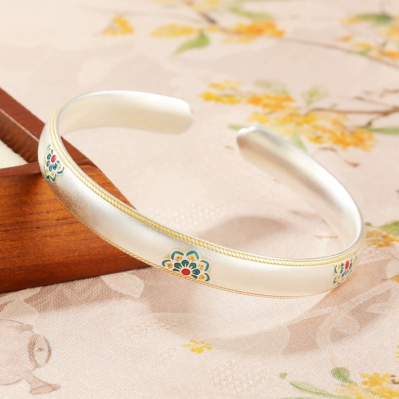 足银手镯 9999宝相花古法卷草纹 复古珐琅彩描金实心开口女士手镯