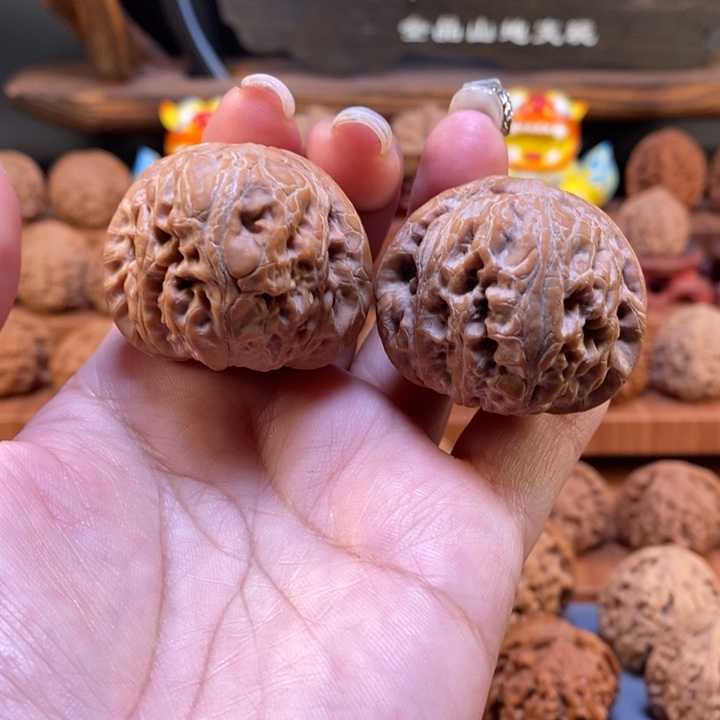 ****️文玩核桃吊坠44平谷元宝