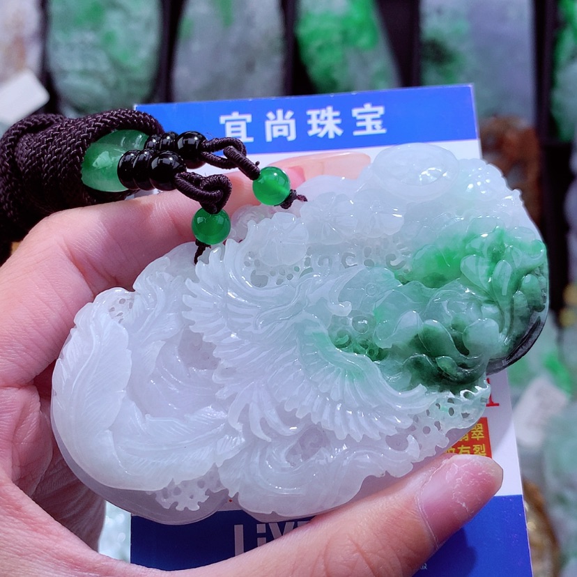 【闪购商品】翡翠颈饰未镶嵌天然