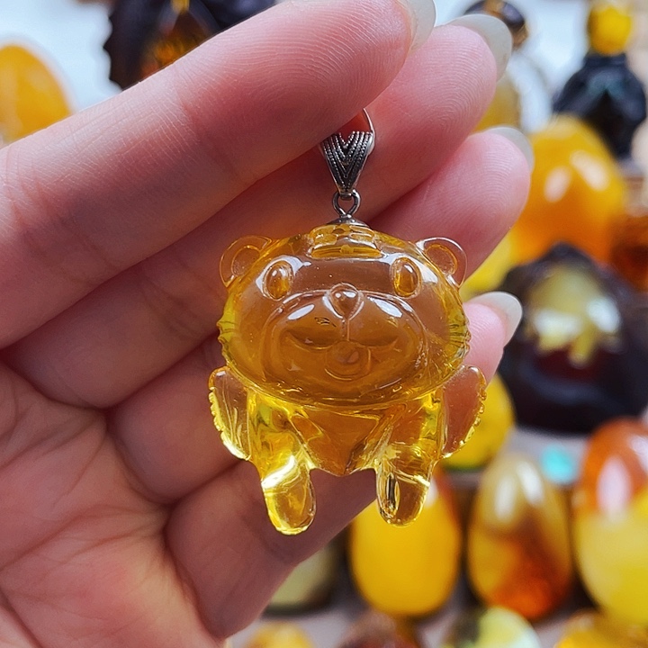 琥珀颈饰银S925镶嵌吊坠