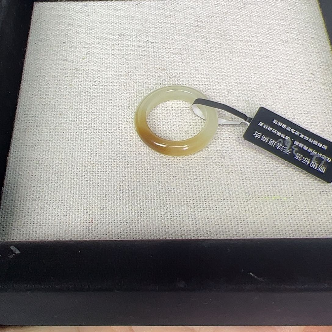 和田玉戒指未镶嵌12号一口糖（需包容结构）