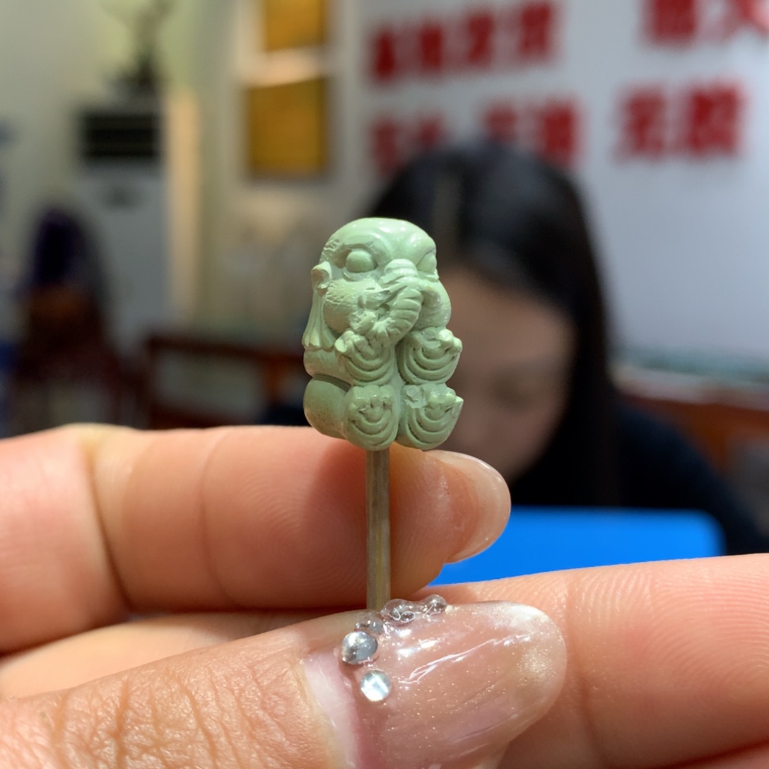 绿松石配饰未镶嵌