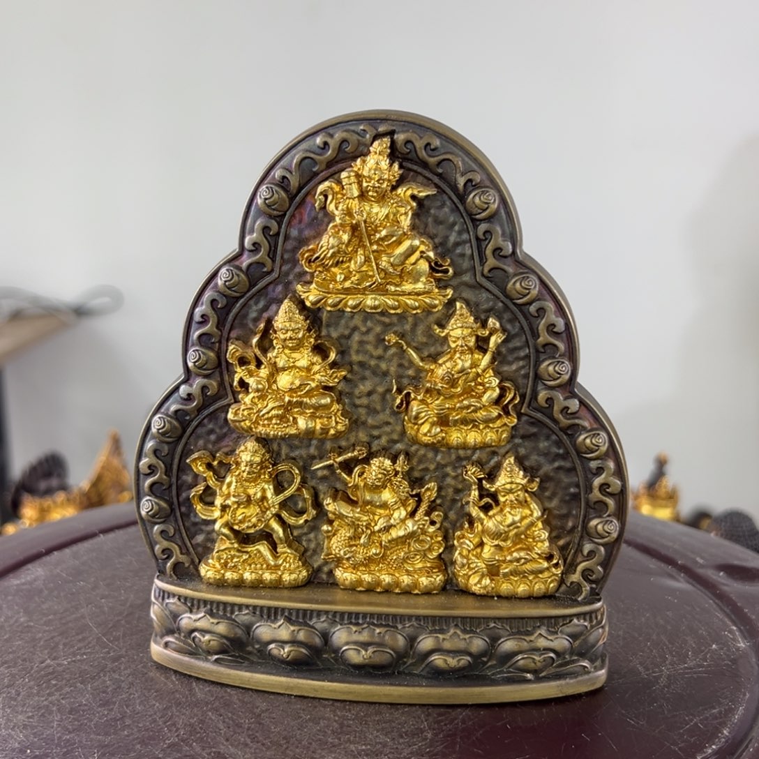 柒*?佛像的造型和造型