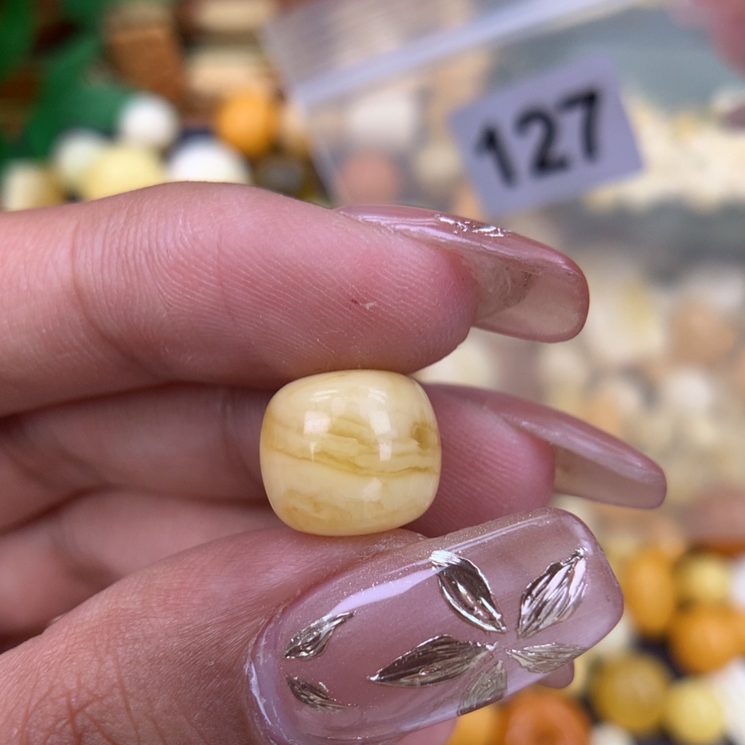 琥珀珠宝奇石未镶嵌11.5