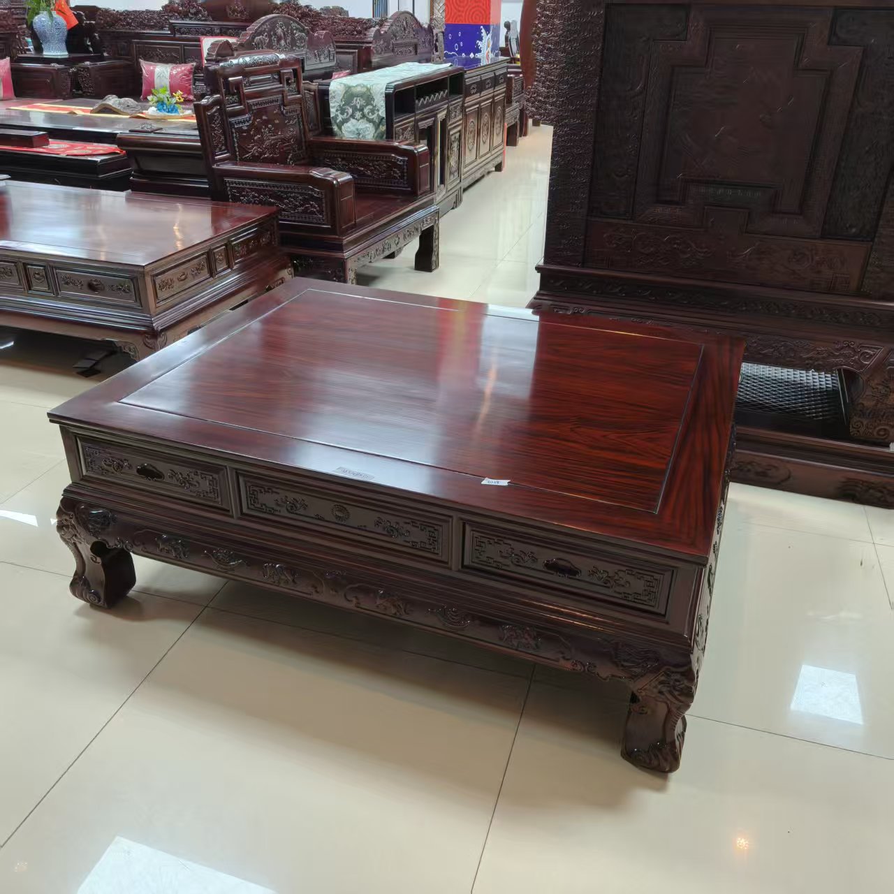酸枝木 豪华麒麟四抽大平几尺寸：长138宽108高53