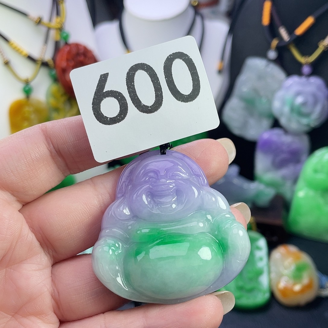 翡翠未镶嵌吊坠(赠链)