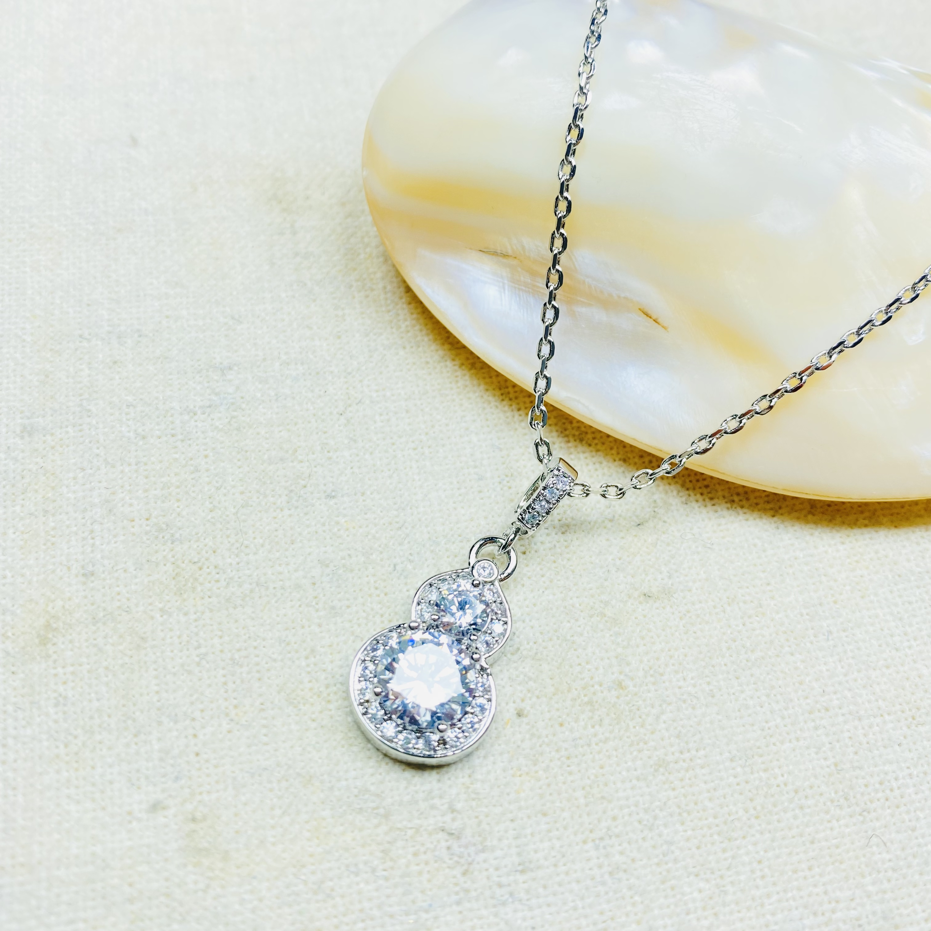 N04801白色葫芦项链多样性发货49799