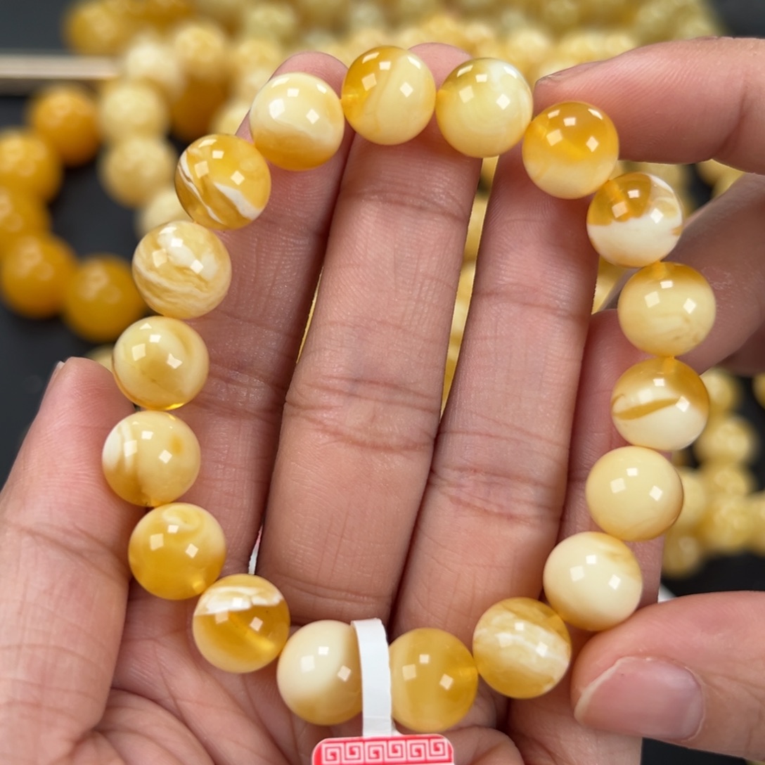 琥珀未镶嵌手链12.4克