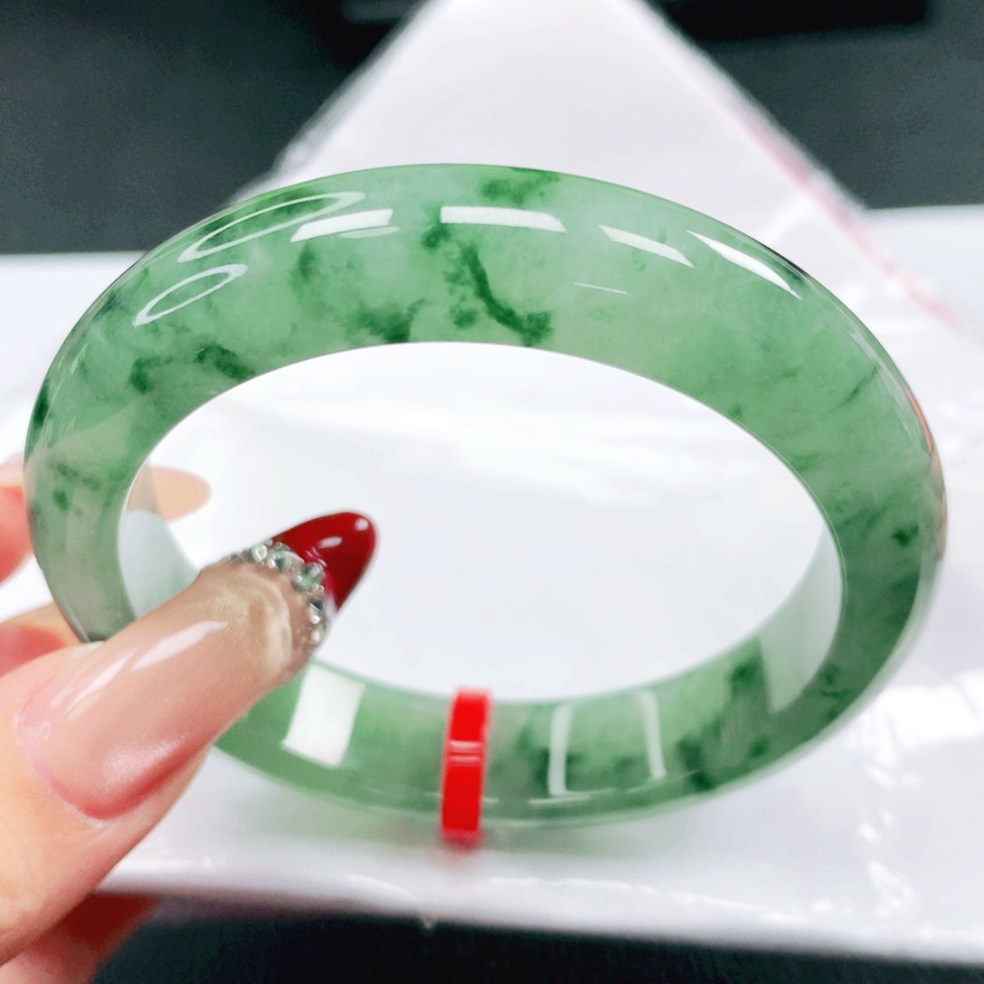 翡翠未镶嵌手镯54