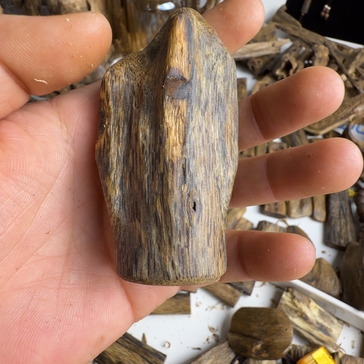 水***善沉香碎屑沉香奇楠沉香封口虫漏手把把25.4克重一个