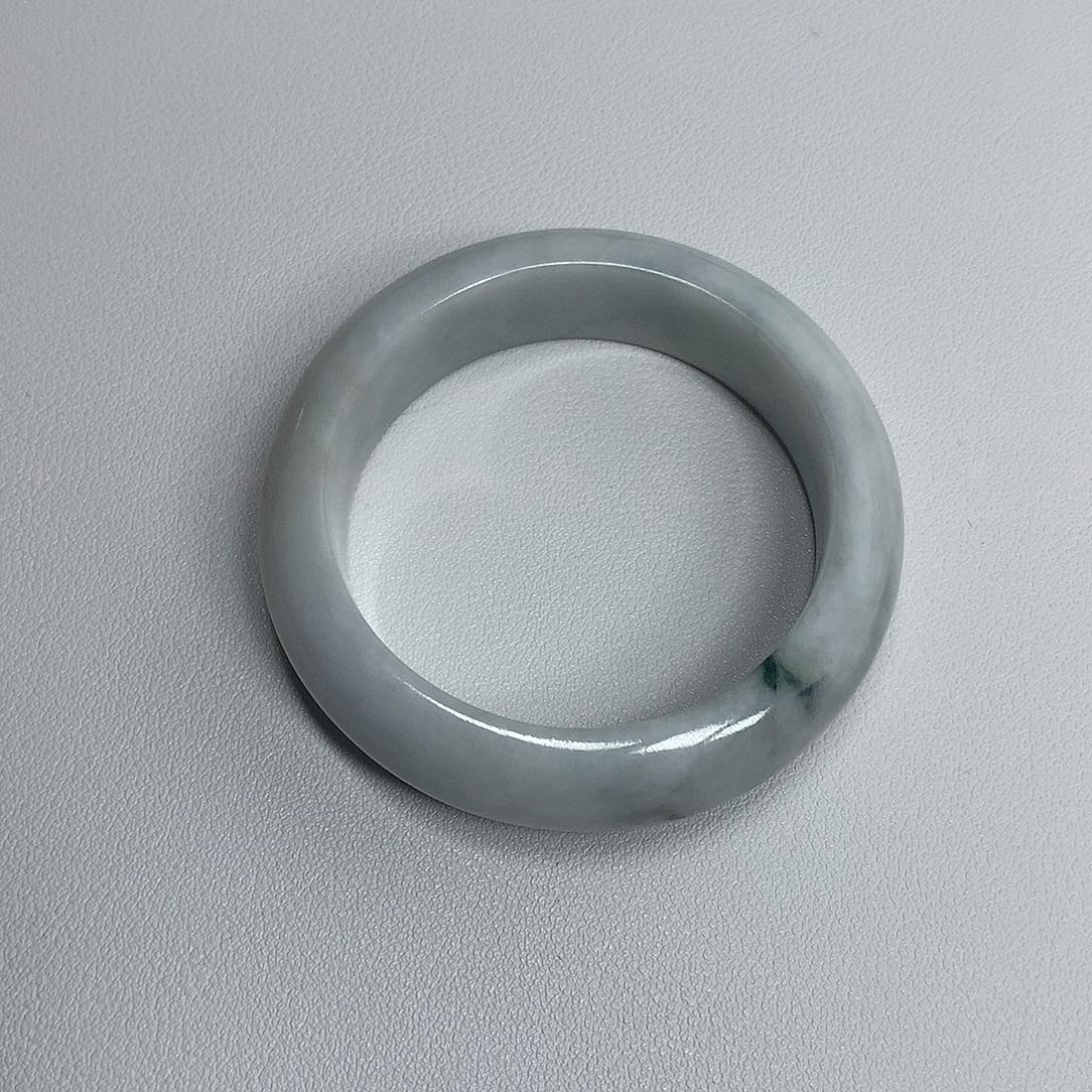 翡翠未镶嵌手镯圈口50.5