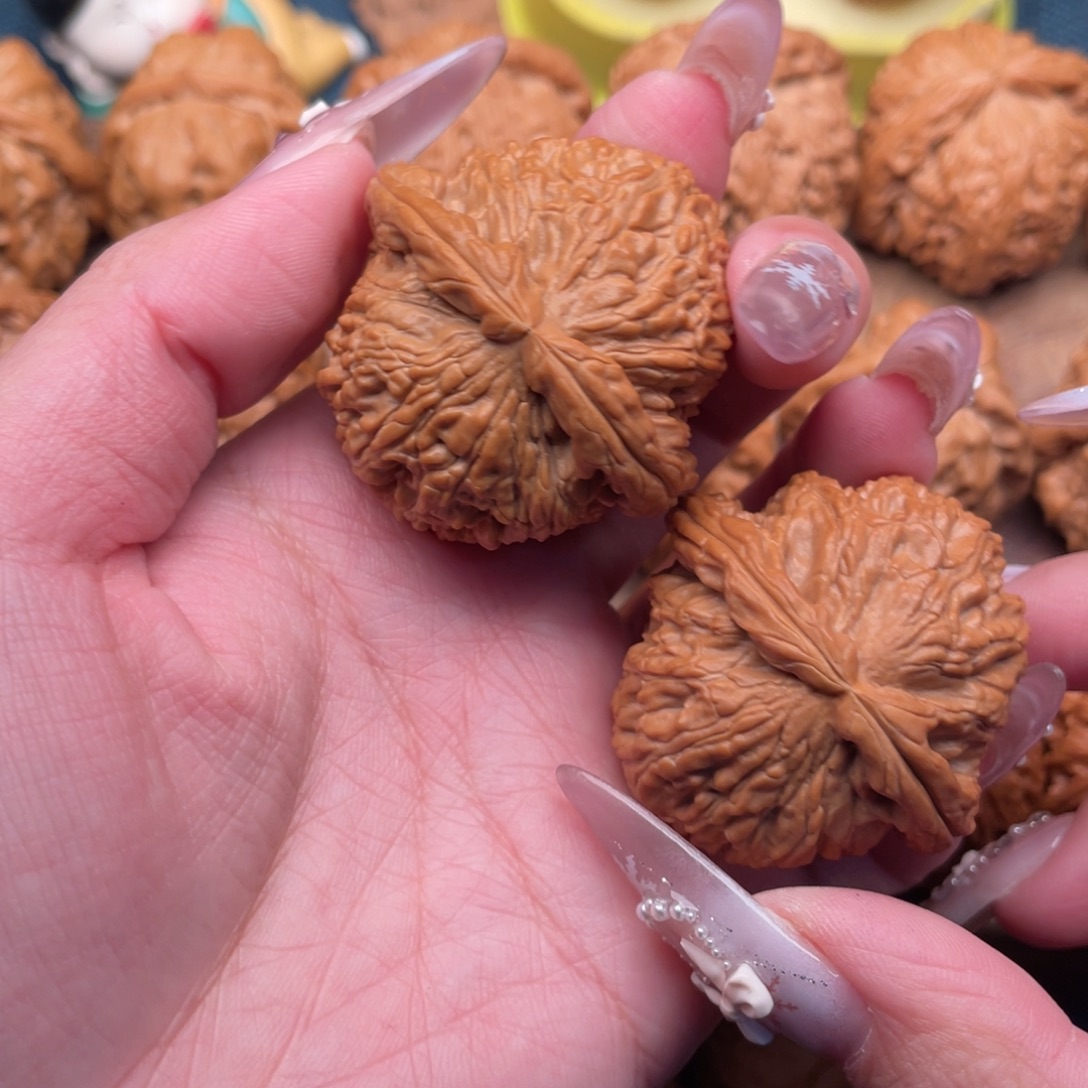 自***魂把件文玩核桃全品球白43