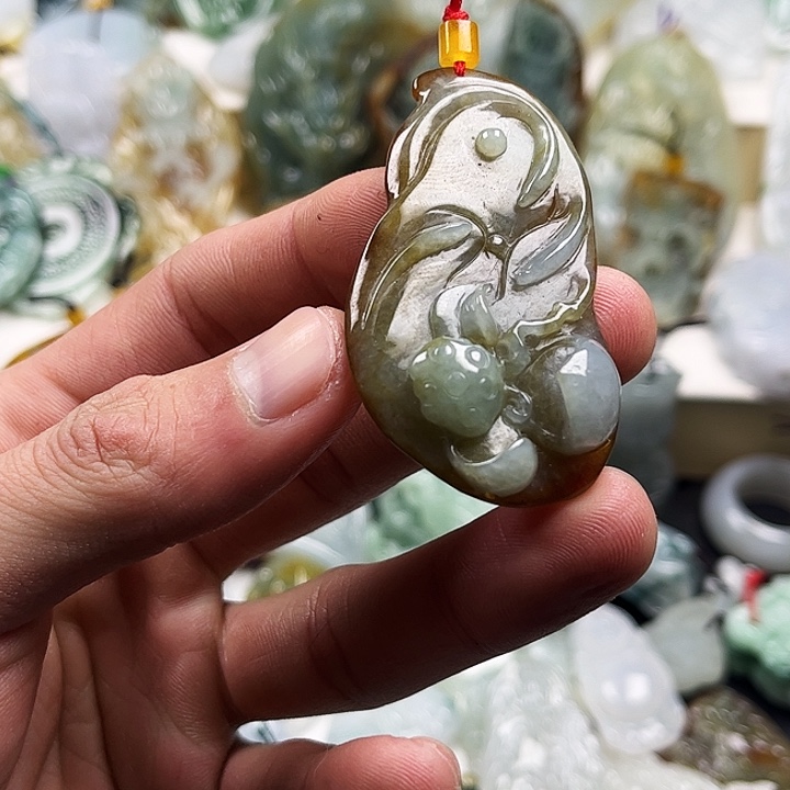 定制翡翠未镶嵌翡翠