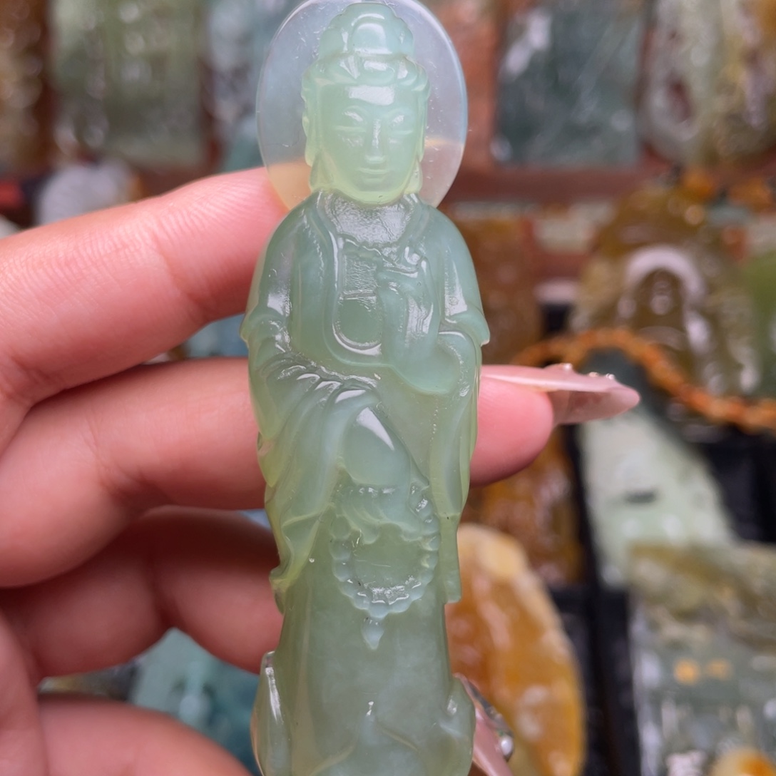 未镶嵌蛇纹石玉颈饰