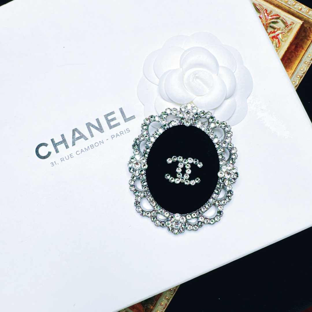 95新 Chanel/香奈儿 柚礼中古/香奈儿银色莱茵石黑丝绒胸针NXP