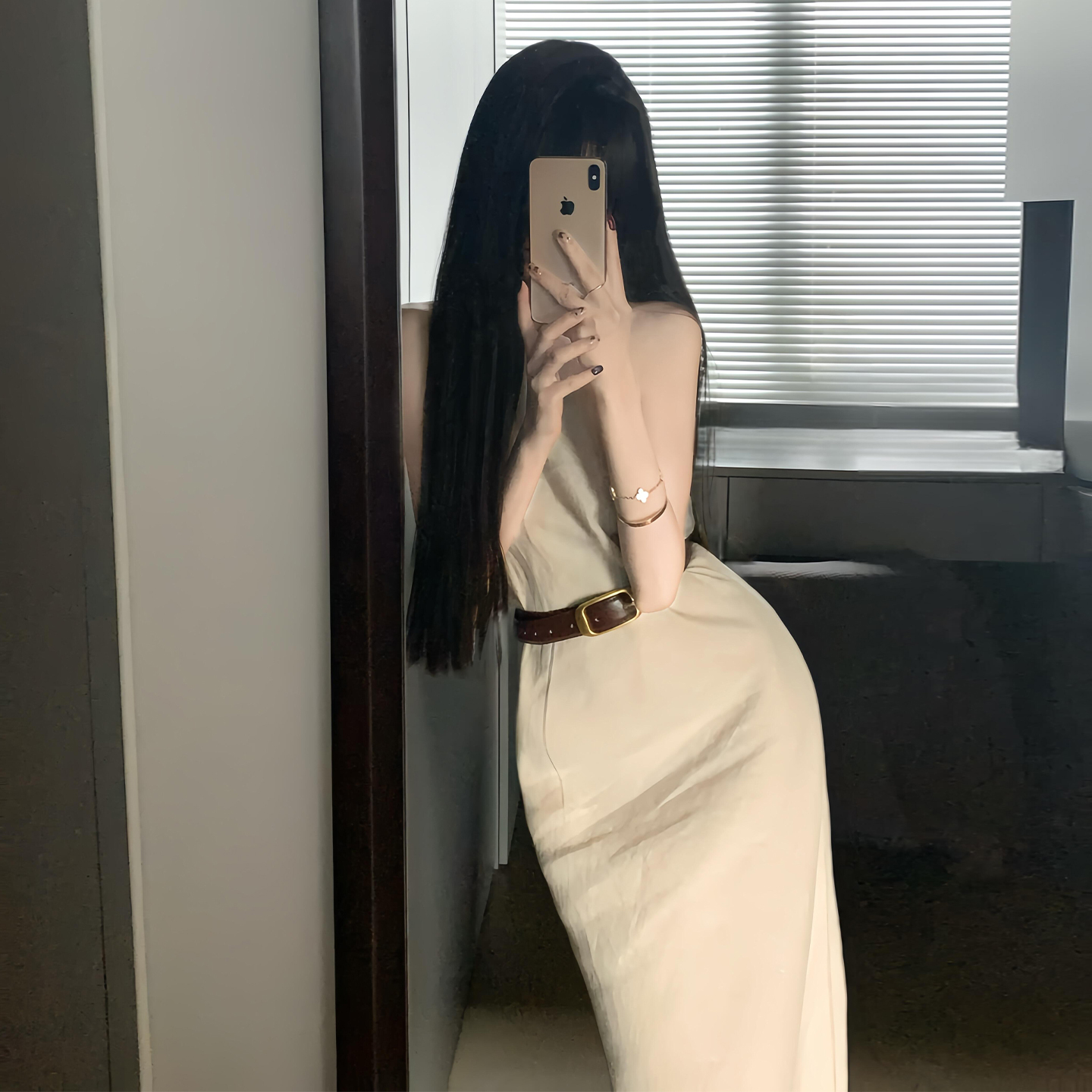 法式无袖背心连衣裙子女夏2025新款巨好看通勤高级感修身长裙4687