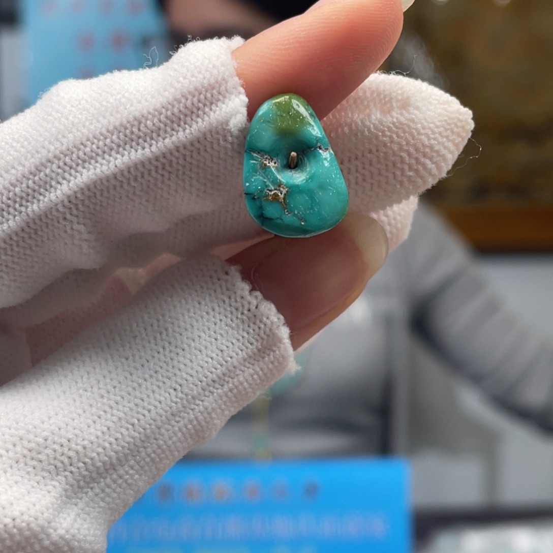 绿松石未镶嵌挂件