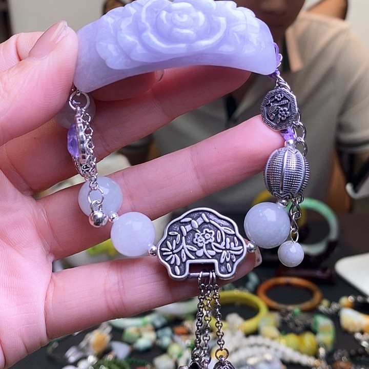 沉***香翡翠未镶嵌耳饰380