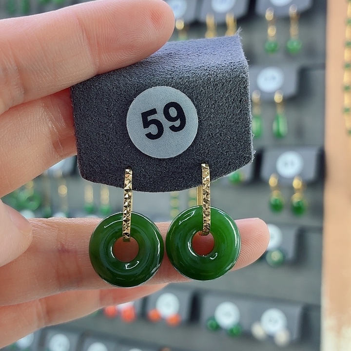 和田玉18K金镶嵌耳饰