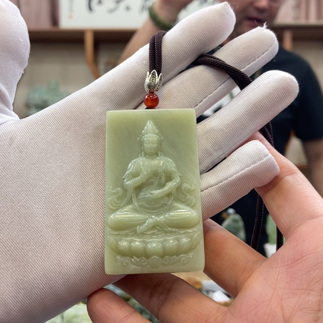 和田玉吊坠未镶嵌