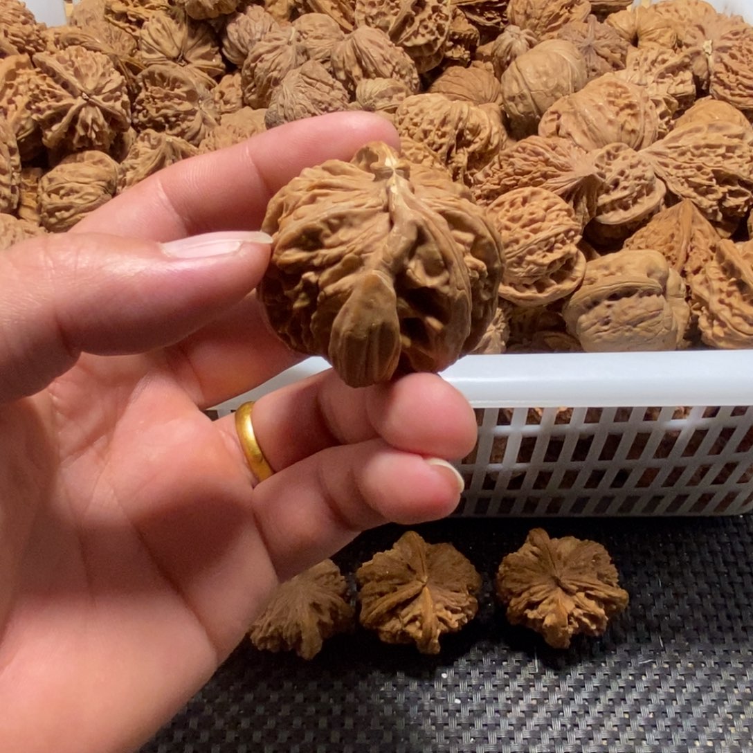 蛤***人文玩核桃吊坠核桃异形单只异形