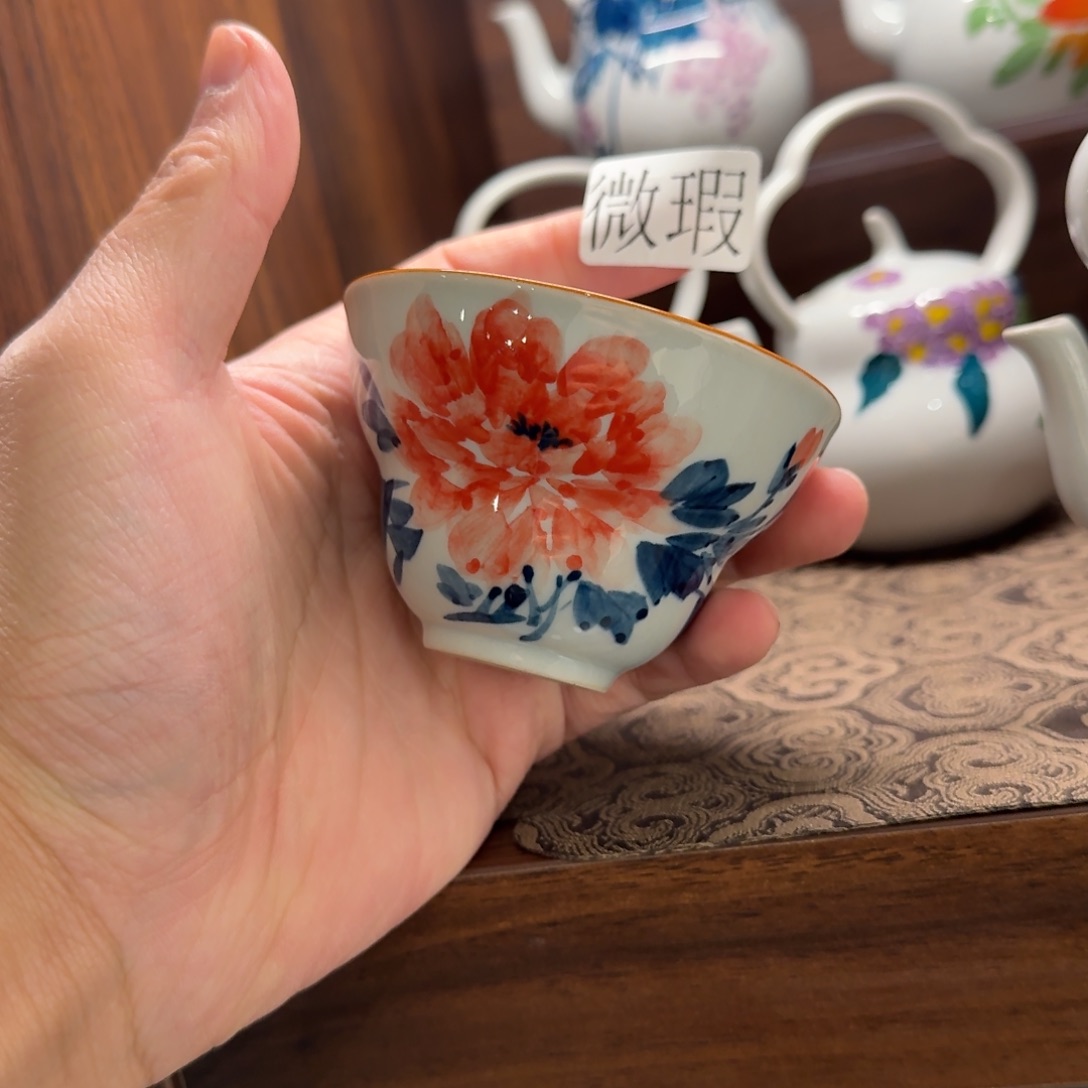 釉下手绘茶具微瑕