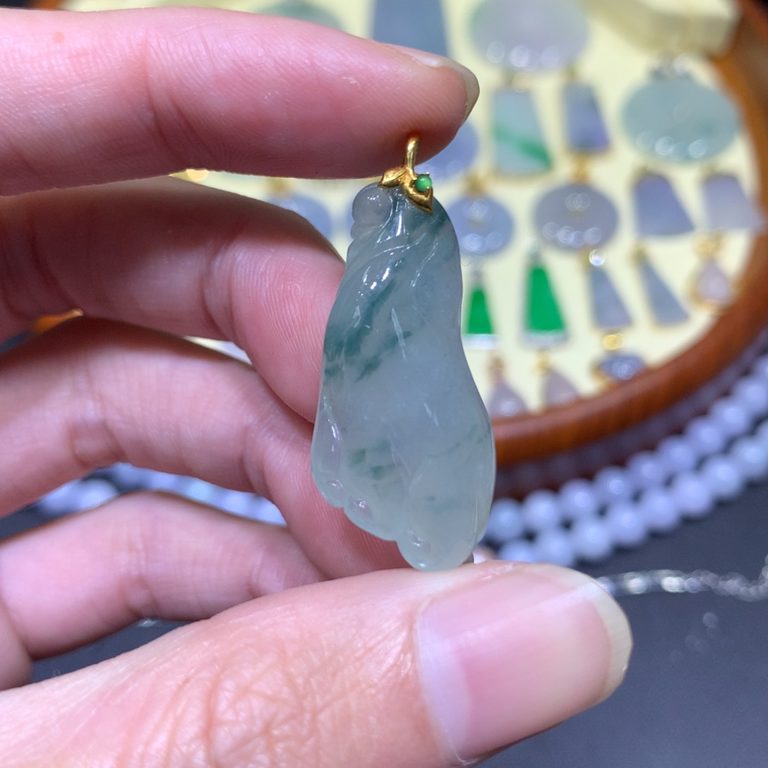 翡翠吊坠(不含链)18K金镶嵌