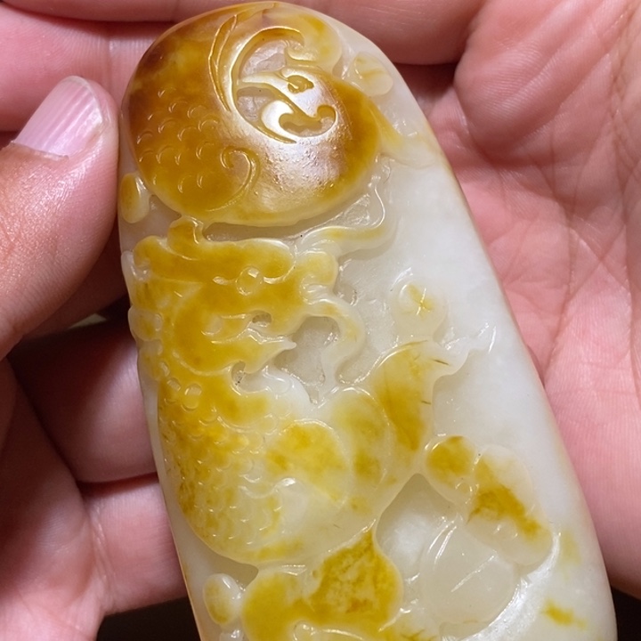 健***下和田玉未镶嵌颈饰