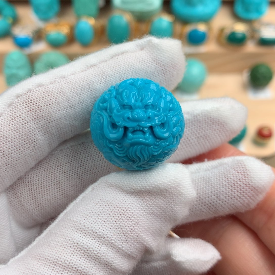 绿松石配饰未镶嵌一****员