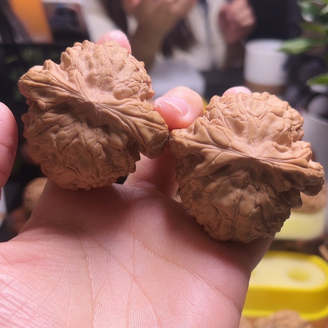 -***7把件文玩核桃52尺龙鼎70