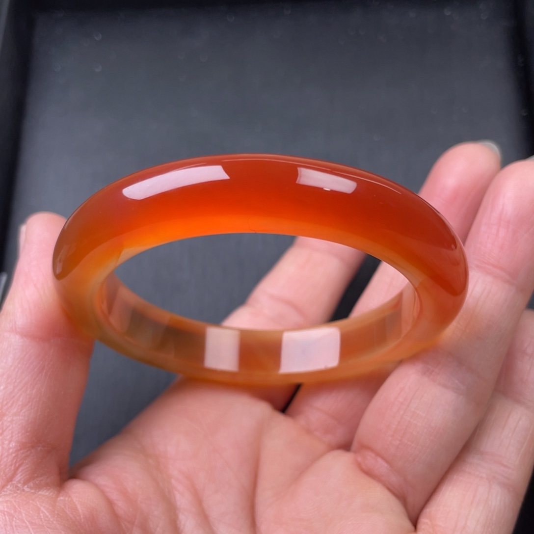 玛瑙/玉髓手镯未镶嵌53圈口