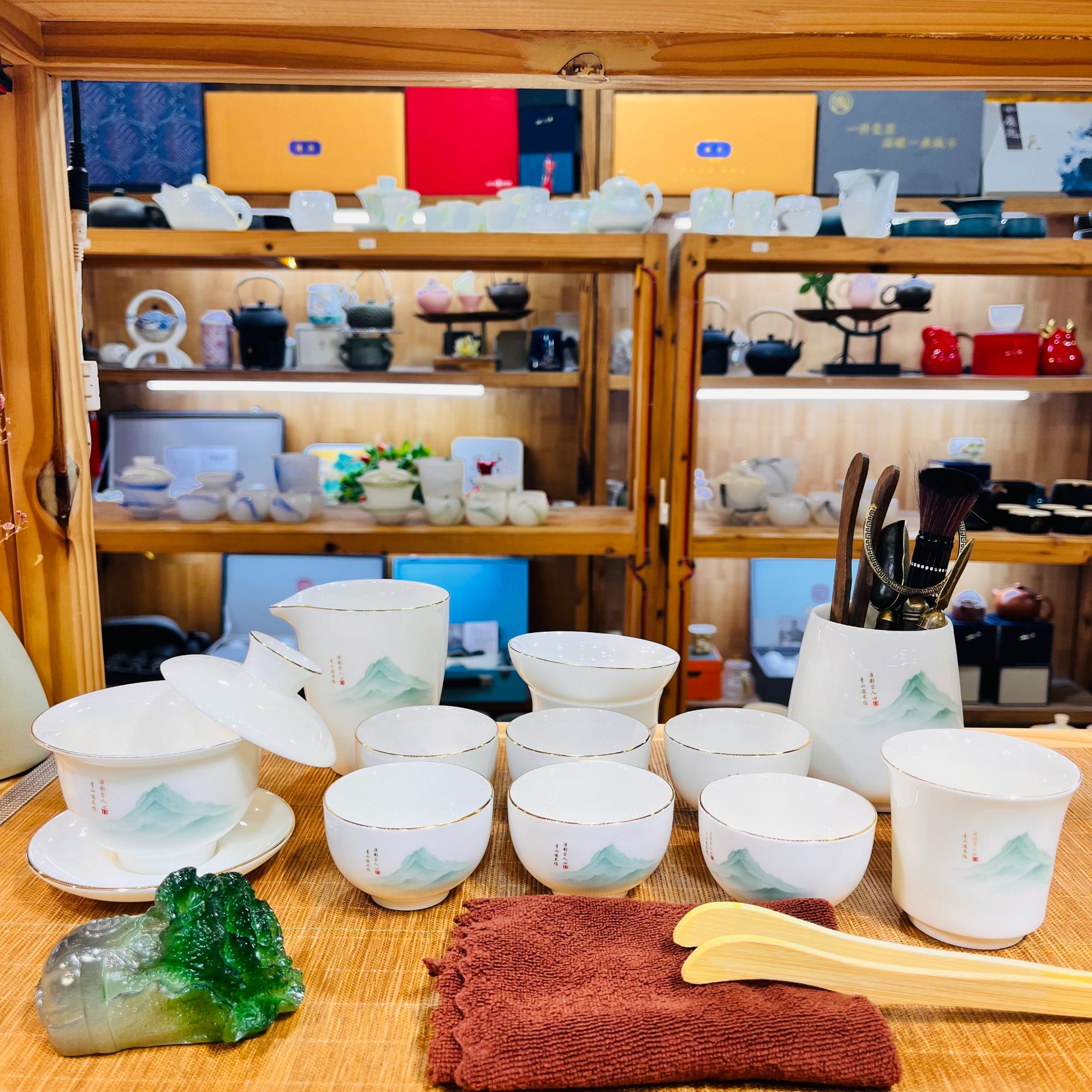 晟翔羊脂玉瓷茶具套装—青山盖碗主人杯11件套加六君子