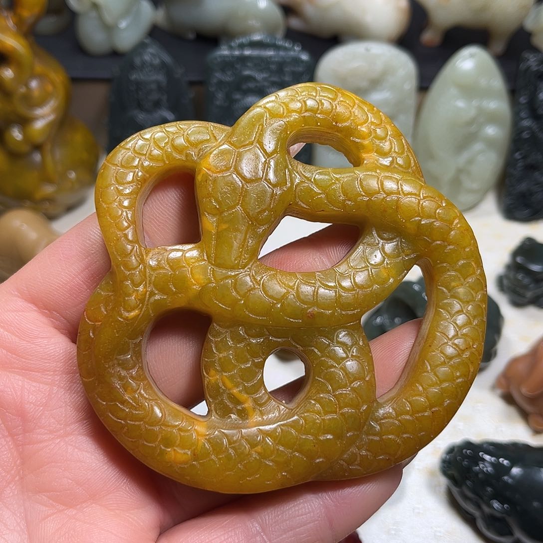 白玉菩提吊坠白玉菩提吊坠