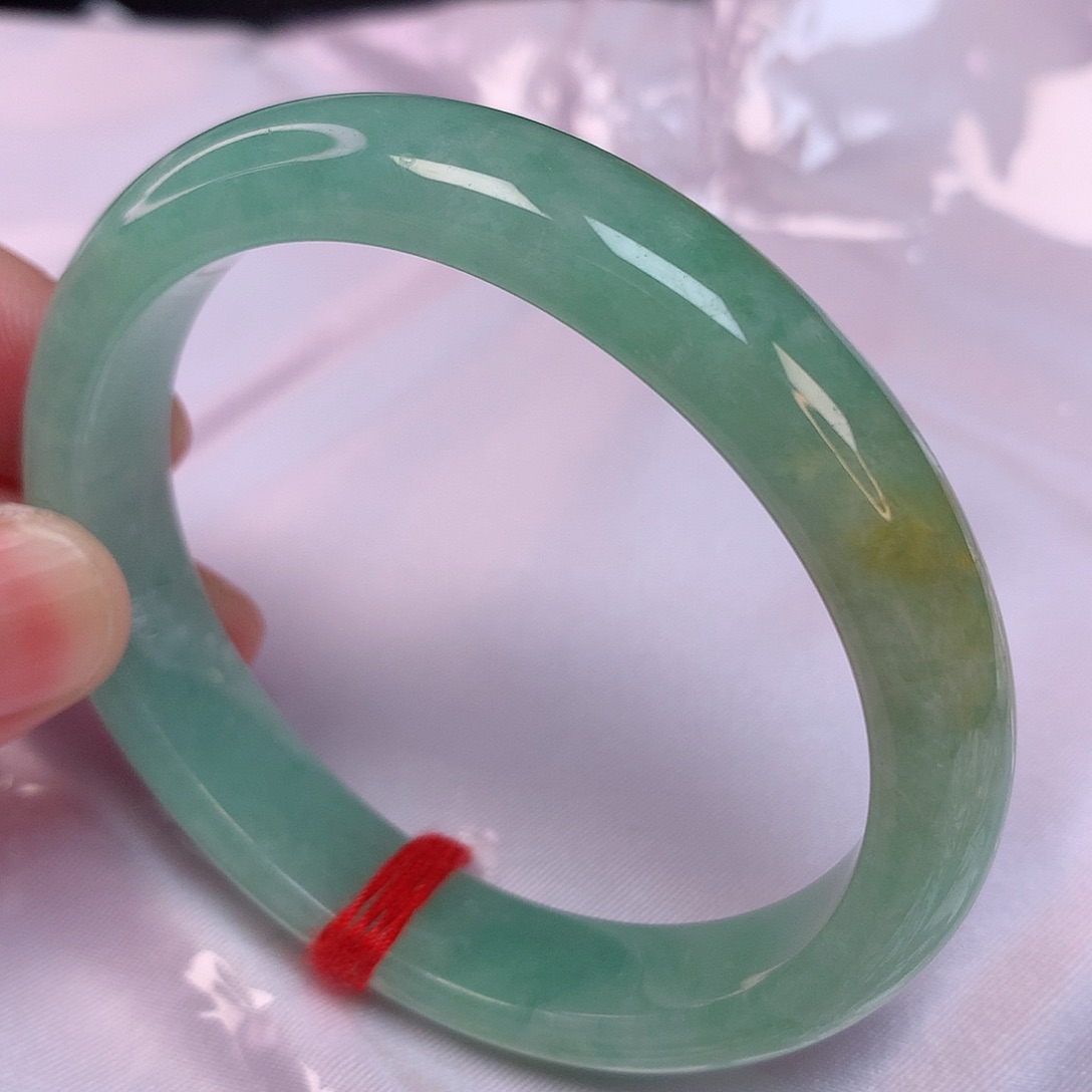 翡翠手镯（贵妃镯）未镶嵌54