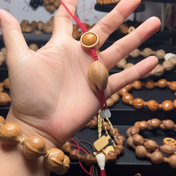 義****吊坠橄榄核异形 兰花 挂件