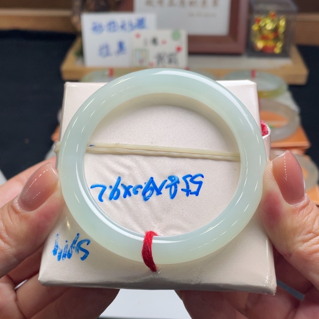 翡翠手镯未镶嵌翡翠55圆条